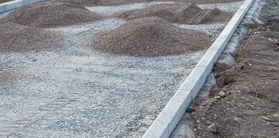 Man measuring an opening